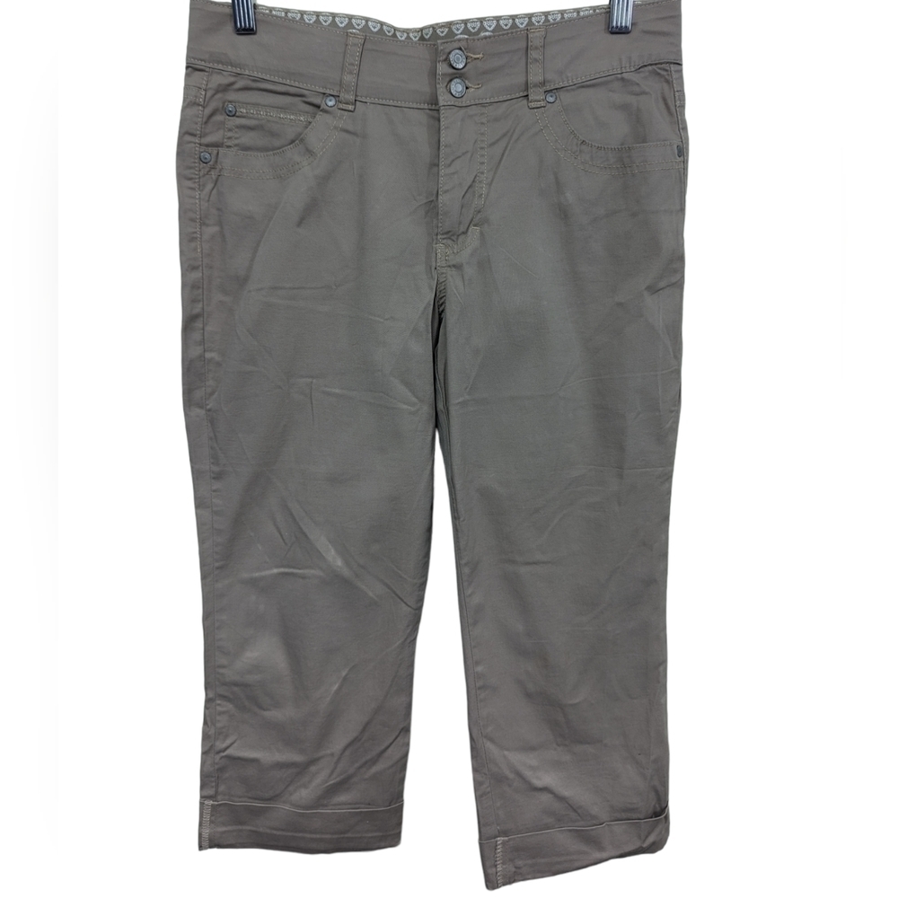 Bandolino NWOT Capri Pants Sz 6